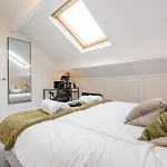 Stunning 2 Bedroom Apartment In Sheffield City Centre - Sleeps 6
